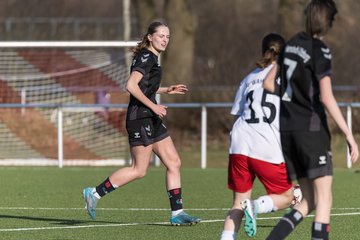 Bild 172 - wBJ SV Wahlstedt - SV Henstedt Ulzburg : Ergebnis: 0:1